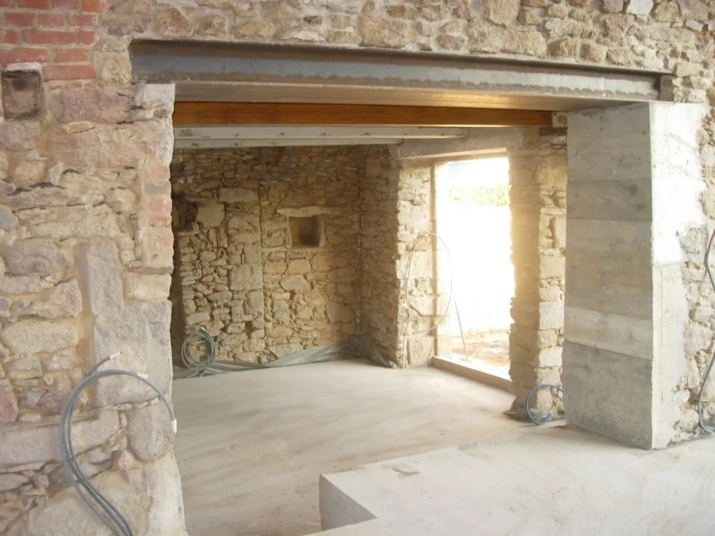 Création d'ouverturesSaint-Gilles-Maçonnerie