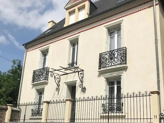 Ravalement de toutes façadesSaint-Gilles-Ravalement